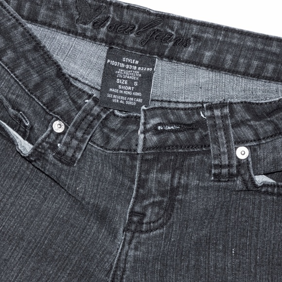 Wet Seal Distressed Skinny Jeans - Picture 3 of 5