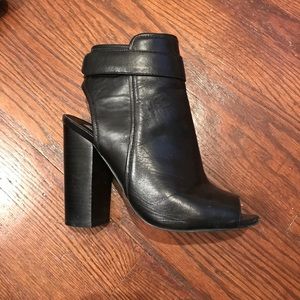 Steve Madden women’s booties