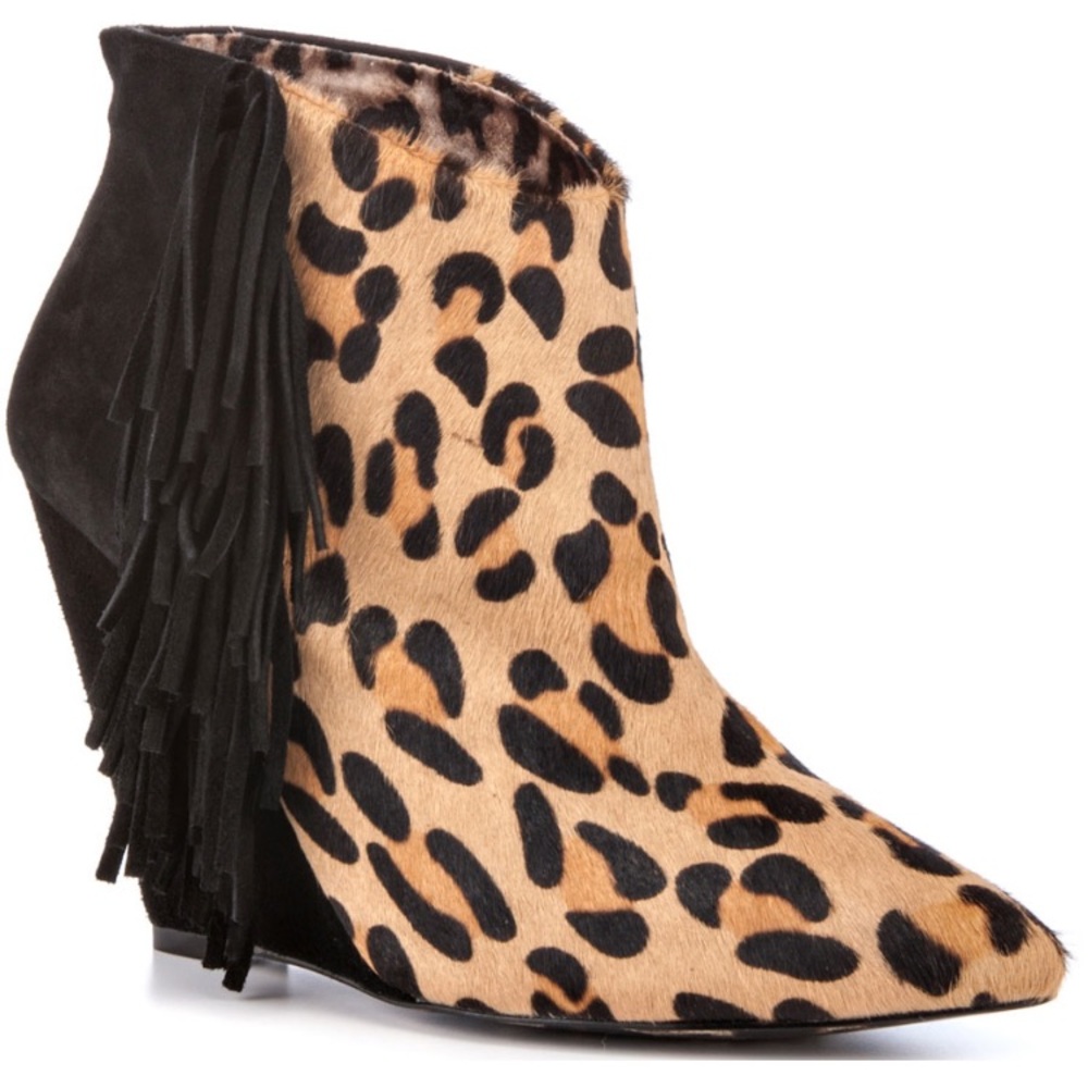 Betsey Johnson Ziah P leopard ankle booties!