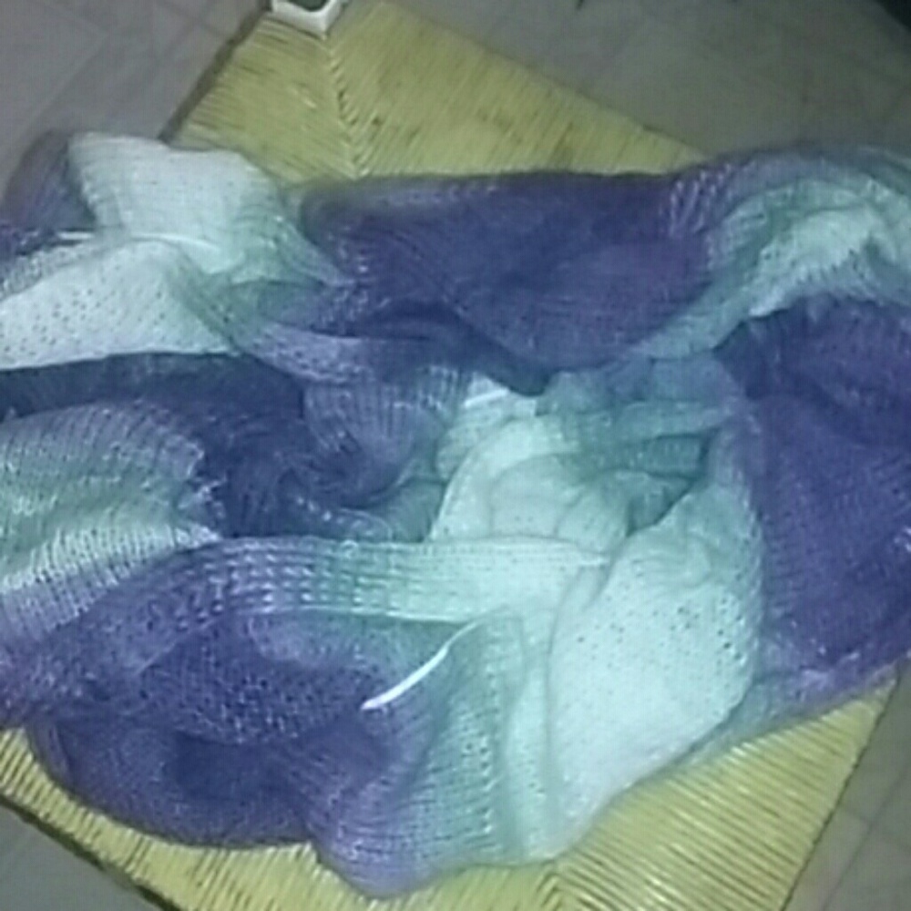 Nice comfortable wool scarf...