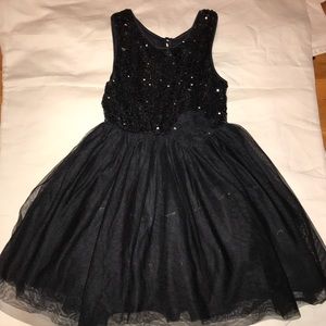 Girls black sequin dress 5/6 NWOT
