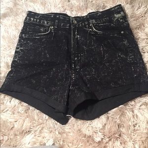 H&M high waisted acid wash shorts