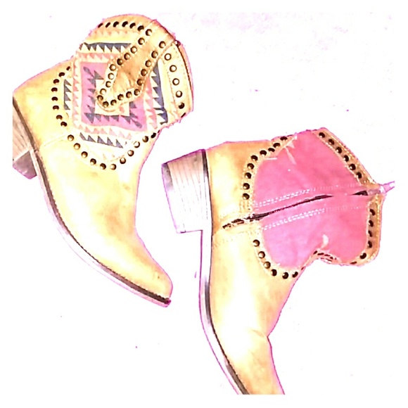 Gypsy/boho boots - Picture 1 of 2