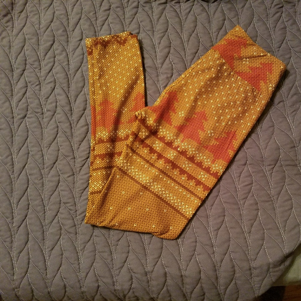 Lularoe OS Christmas Leggings