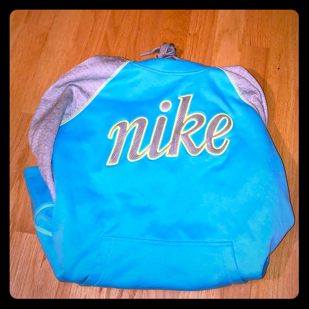 Nike Pull Over Hoodie