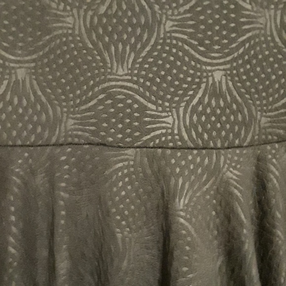 LuLaRoe BLACK Nicole with design - Picture 2 of 3
