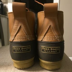Men’s size 13 Bean Boots.