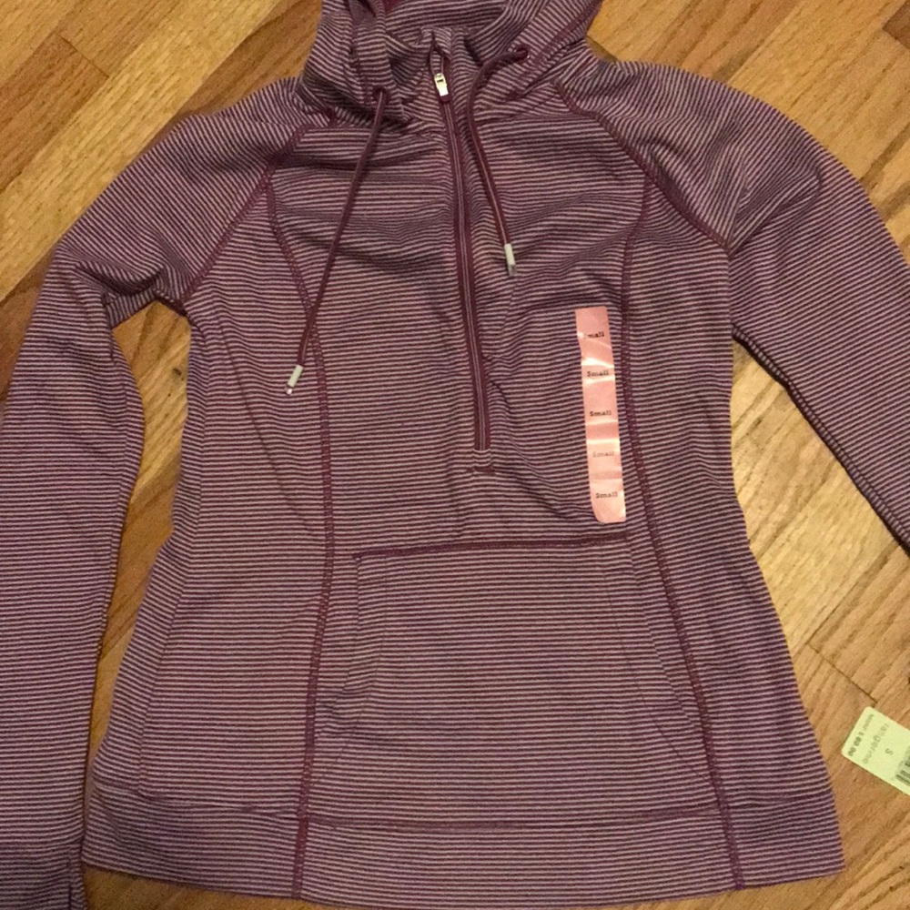 Pull over jacket! Half zipper!