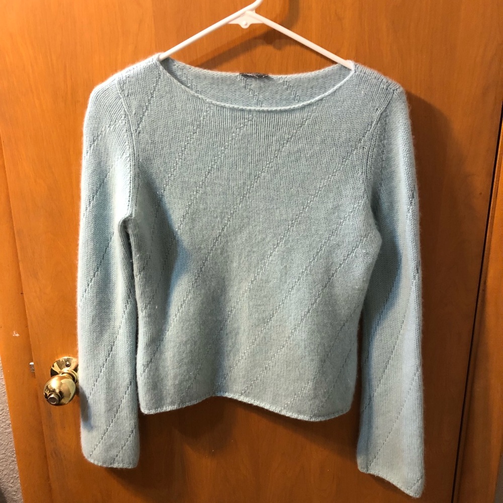100% cashmere sweater