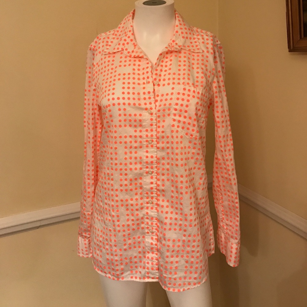 Women's Gap Fitted Boyfriend button down blouse