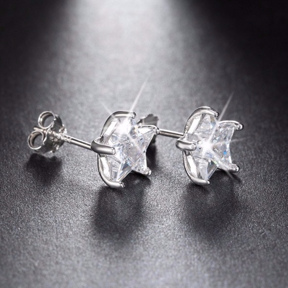 ❤️❤️Swarovski Elements Gem Star Stud Earrings❤️❤️ - Picture 4 of 7