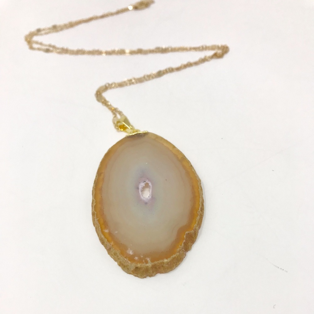 NWT Agate Slice Necklace
