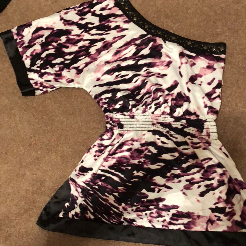 One sleeve and off shoulder shirt