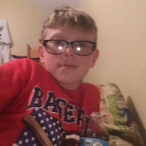 Meet your Posher, Dominic