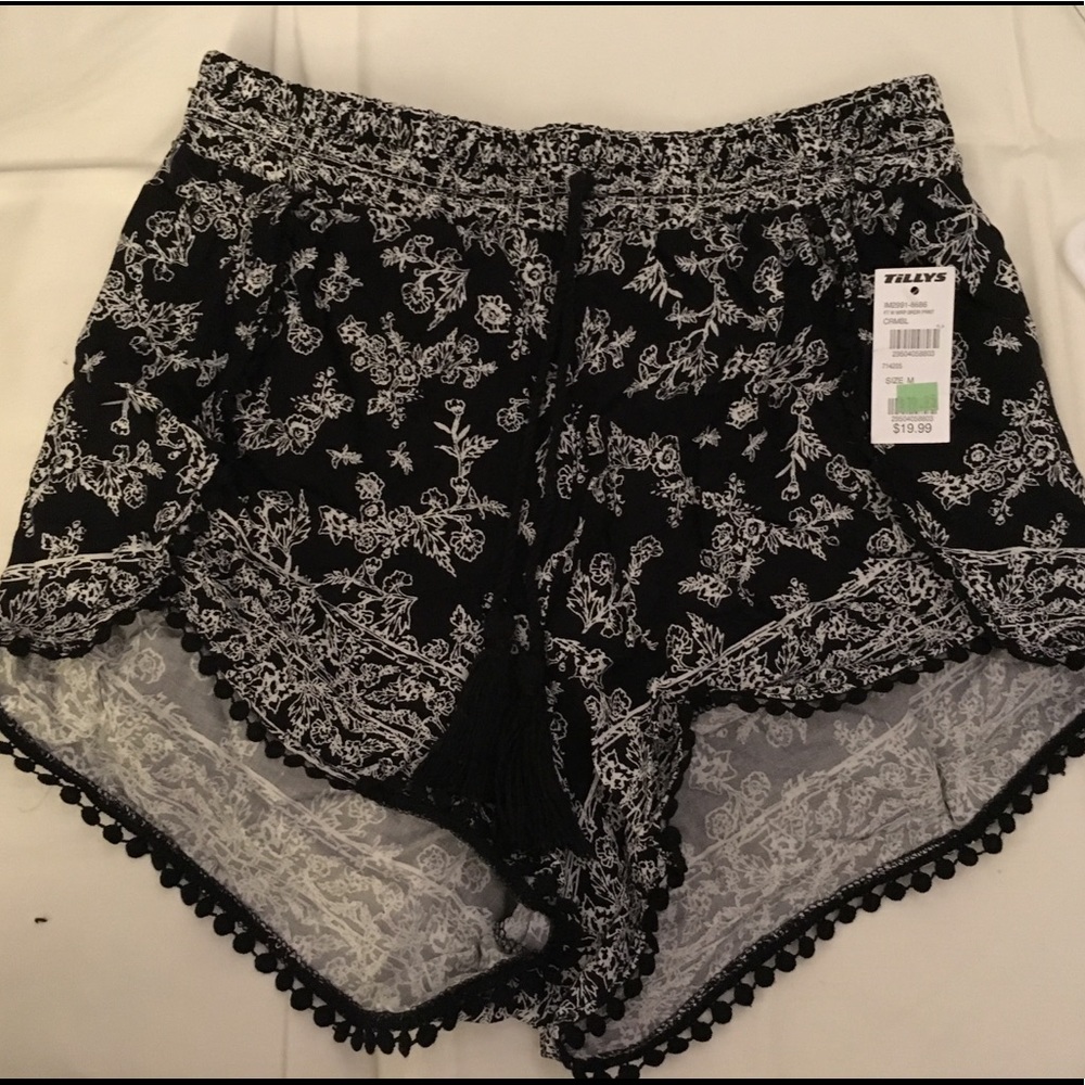 High waisted floral soft shorts