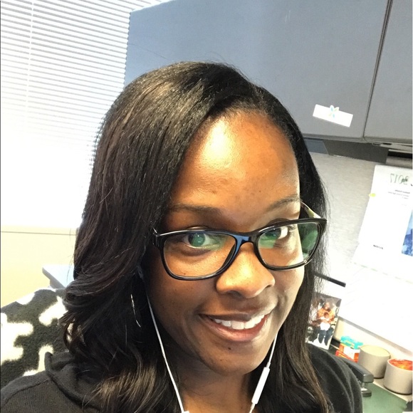 Meet your Posher, Tennille - Picture 1 of 1