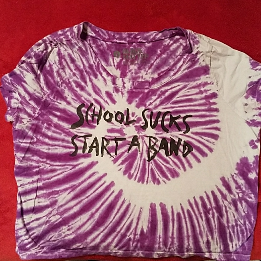Tee shirt