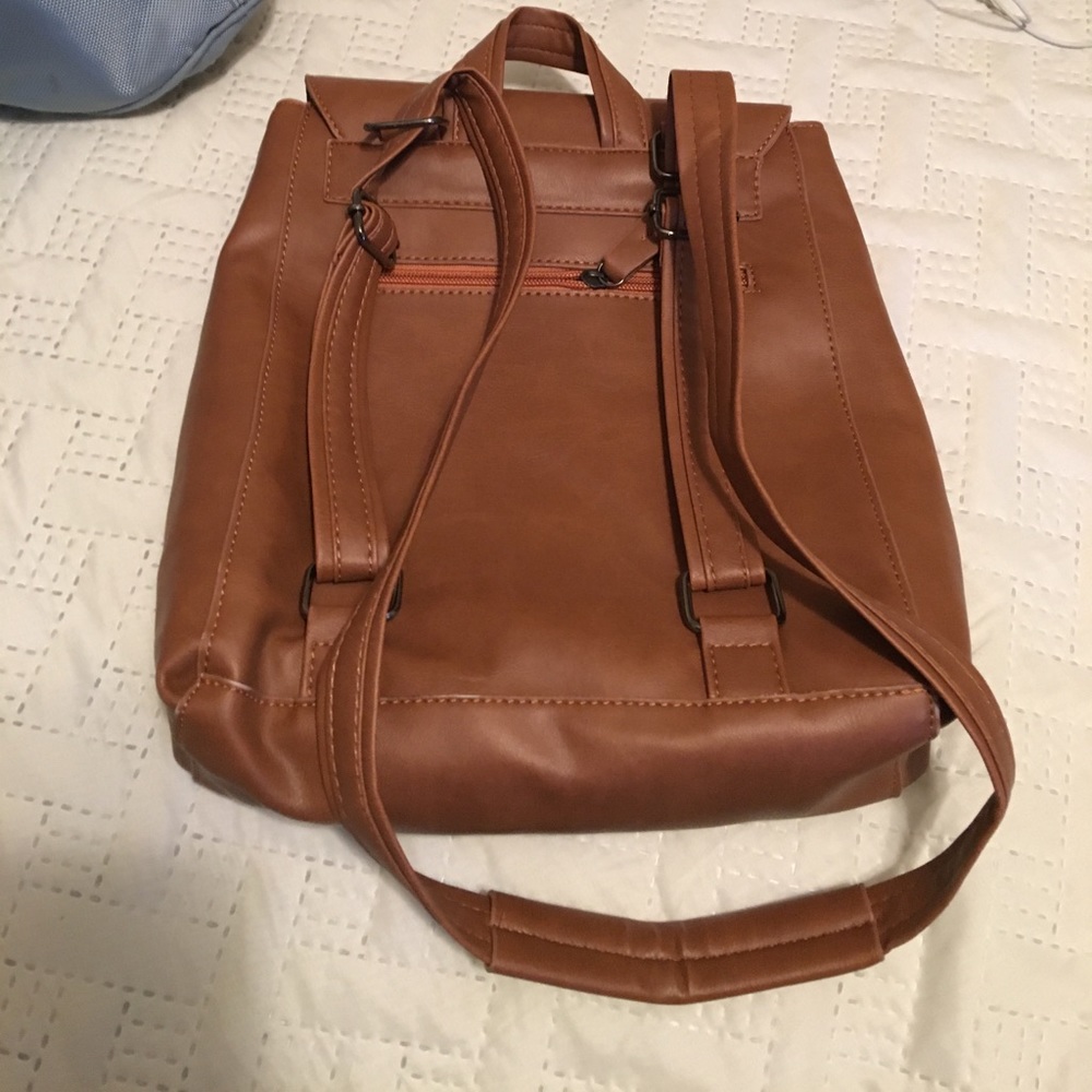 Backpack - Picture 2 of 3