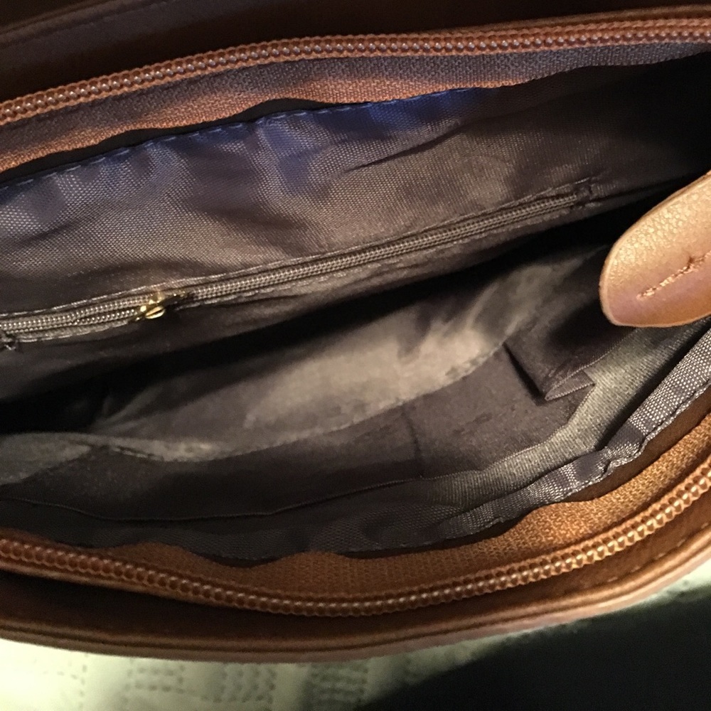 Backpack - Picture 3 of 3