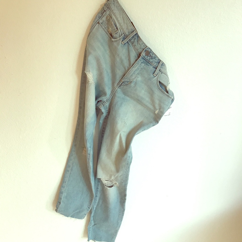 released hem boyfriend jeans