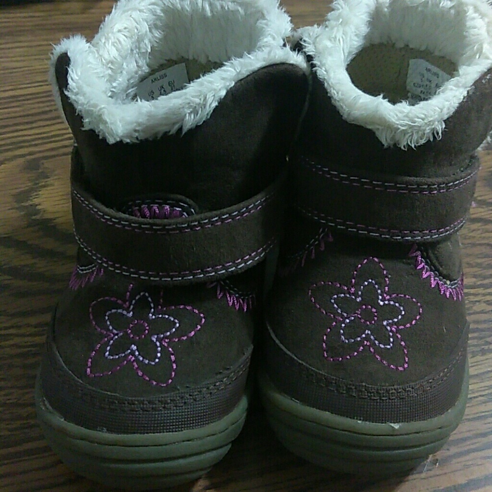Boots girl zise 5