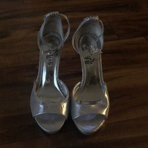 Women’s Size 10 heels