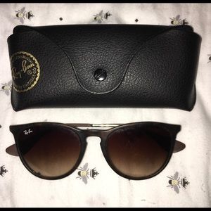 tortoise framed ‘Erika’ Ray-Ban sunglasses