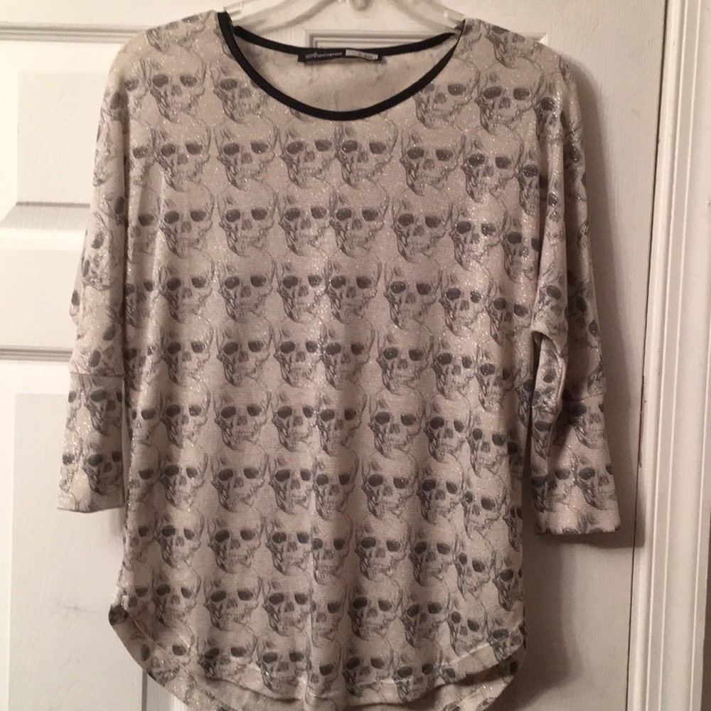 Skull 💀 top