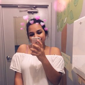 Meet your Posher, Edith