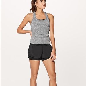 Lululemon Hotty Hot short "Naked"