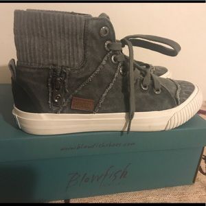 Blowfish grey women sneakers size us 7.5