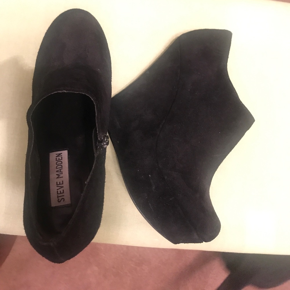 Black suede Steve Madden Platform Wedges