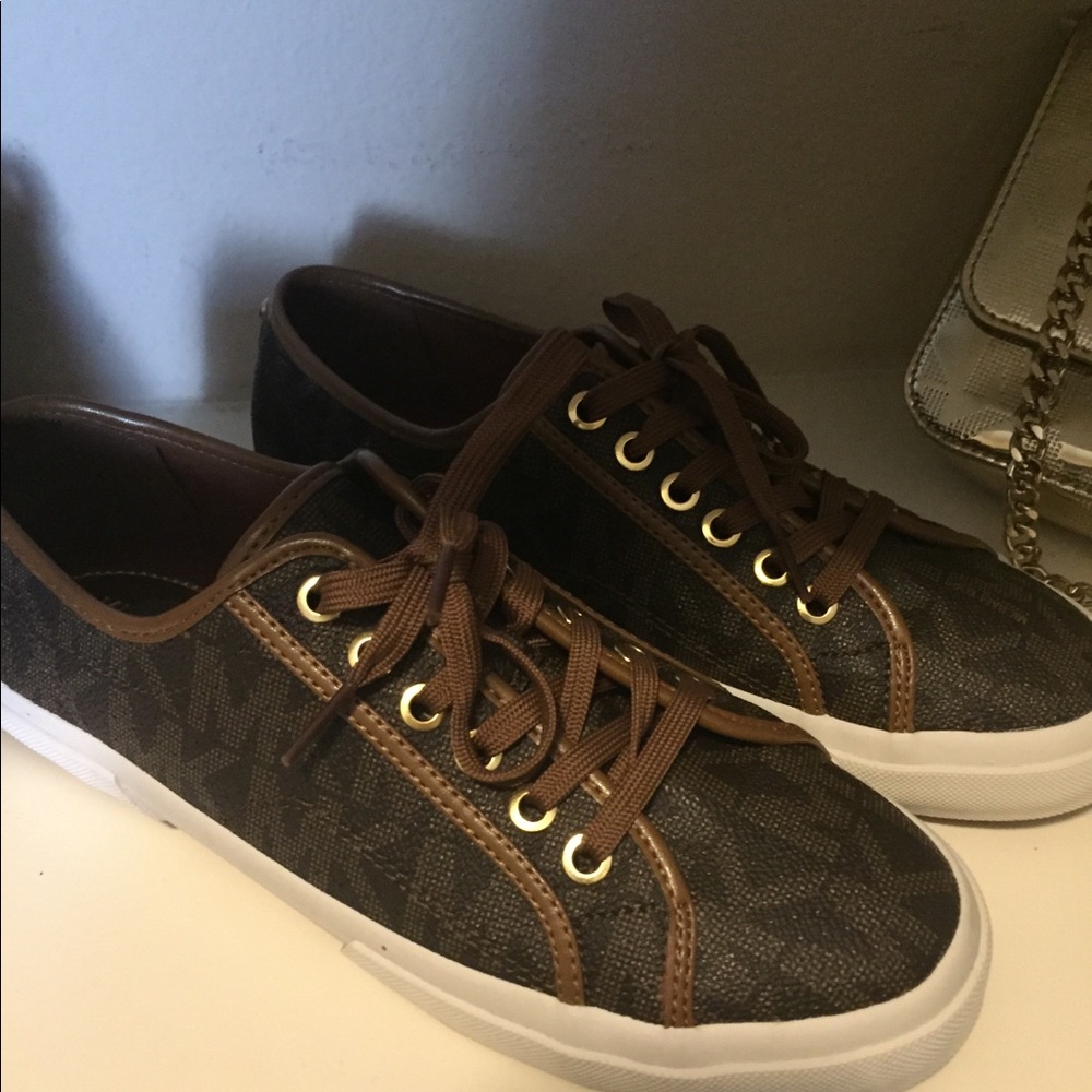 Michael Kors Shoes size 7