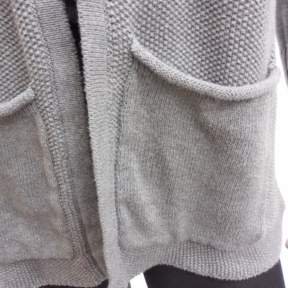 AEO Gray Open Front Long Sleeved Cardigan Sweater - Picture 3 of 5