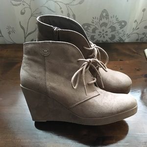 Merona Taupe Bootie