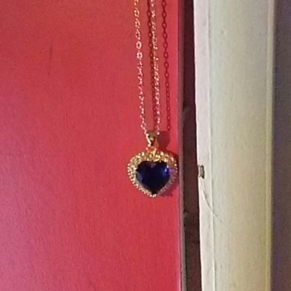 5 CTW Genuine Sapphire necklace