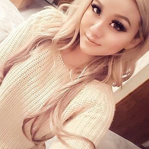 Meet your Posher, Zoua