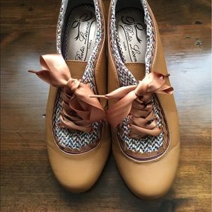 Poetic License Whiplash Heel