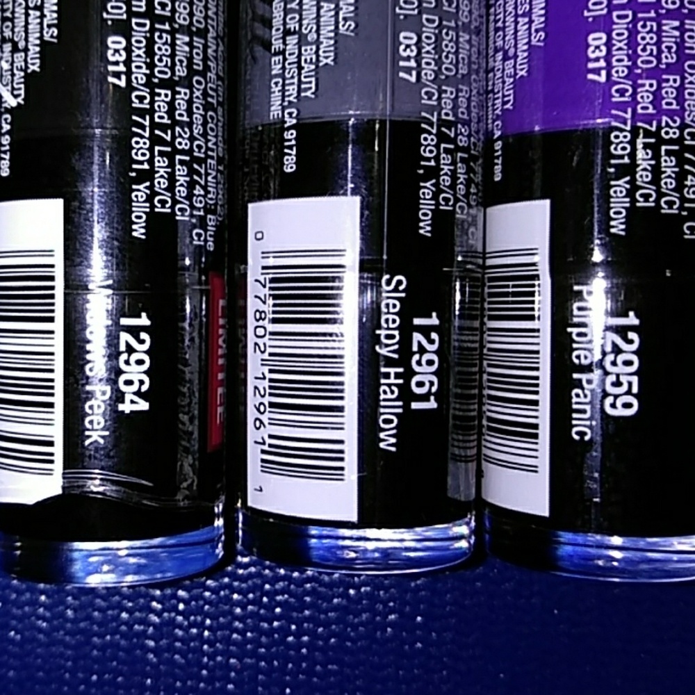 Makeup bundle! - Picture 3 of 4