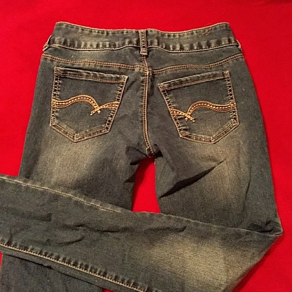 Jeans - Picture 2 of 2