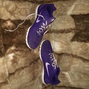 Purple Nike training