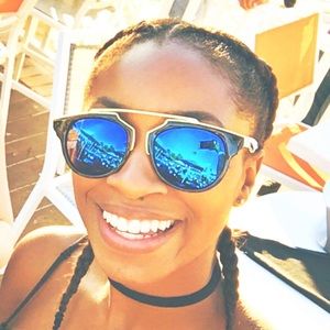 Meet your Posher, Breanne