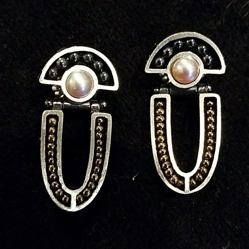 Silver and pearl stud earrings