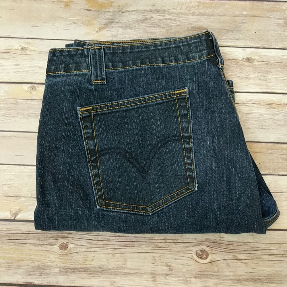 Levi 525 Jeans