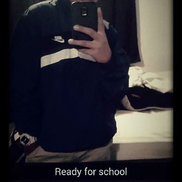 Meet your Posher, Facundo - Picture 1 of 1