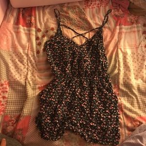H&M floral romper size 8 (s/m)