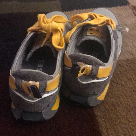 SOLD!!!Diesel ‘Anza’ casual sneaker - Picture 4 of 6