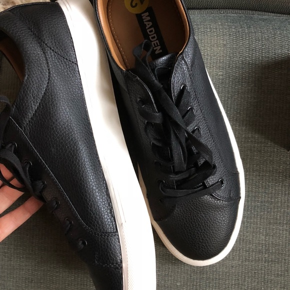 steve madden black leather sneakers