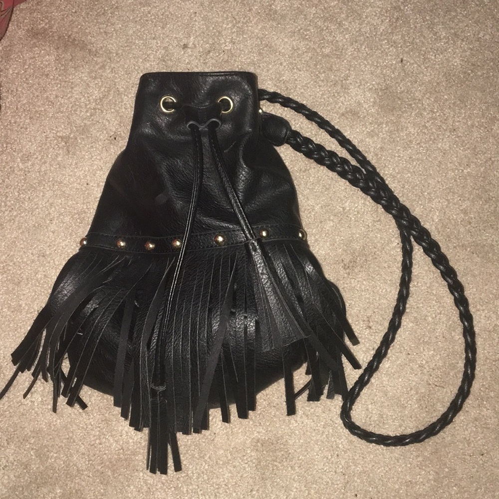 Black bucket bag forever 21
