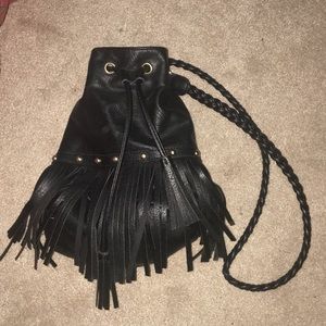 Black bucket bag forever 21